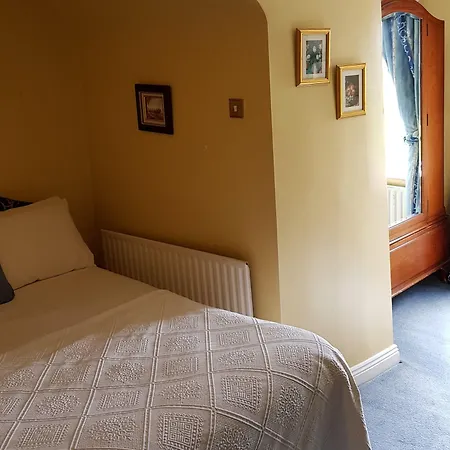 Hotel Carrygerry Shannon Town